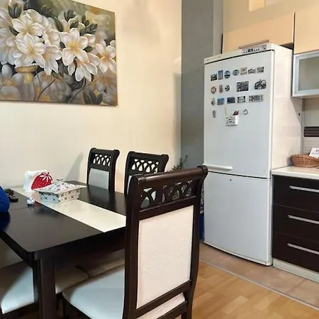 Apartman Spacious Near Park Tirana