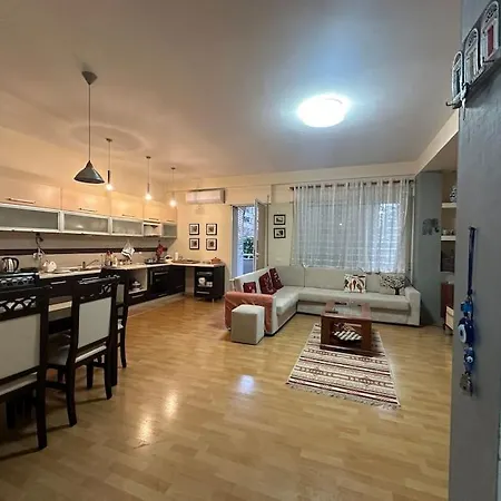 Apartman Spacious Near Park *